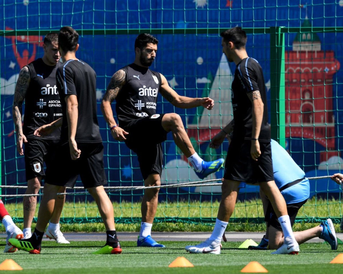 جانب من التدريبات البدنية لمنتخب أوروجواى