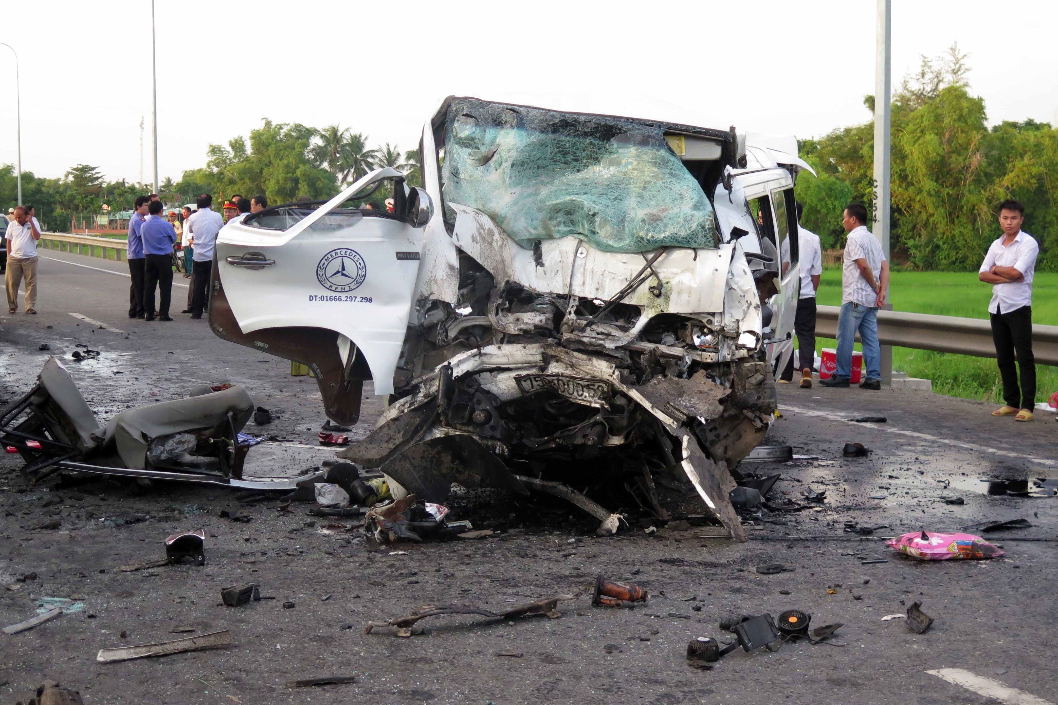 حادث تصادم فى فيتنام