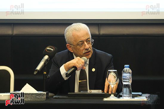 صور طارق شوقى يستعرض خطة تطوير التعليم مع وفد من وزراء الدول العربية (3)