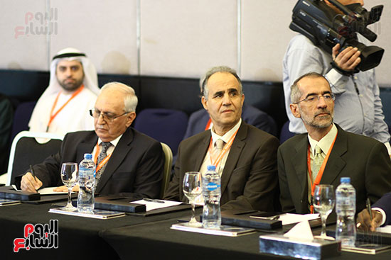 صور طارق شوقى يستعرض خطة تطوير التعليم مع وفد من وزراء الدول العربية (17)