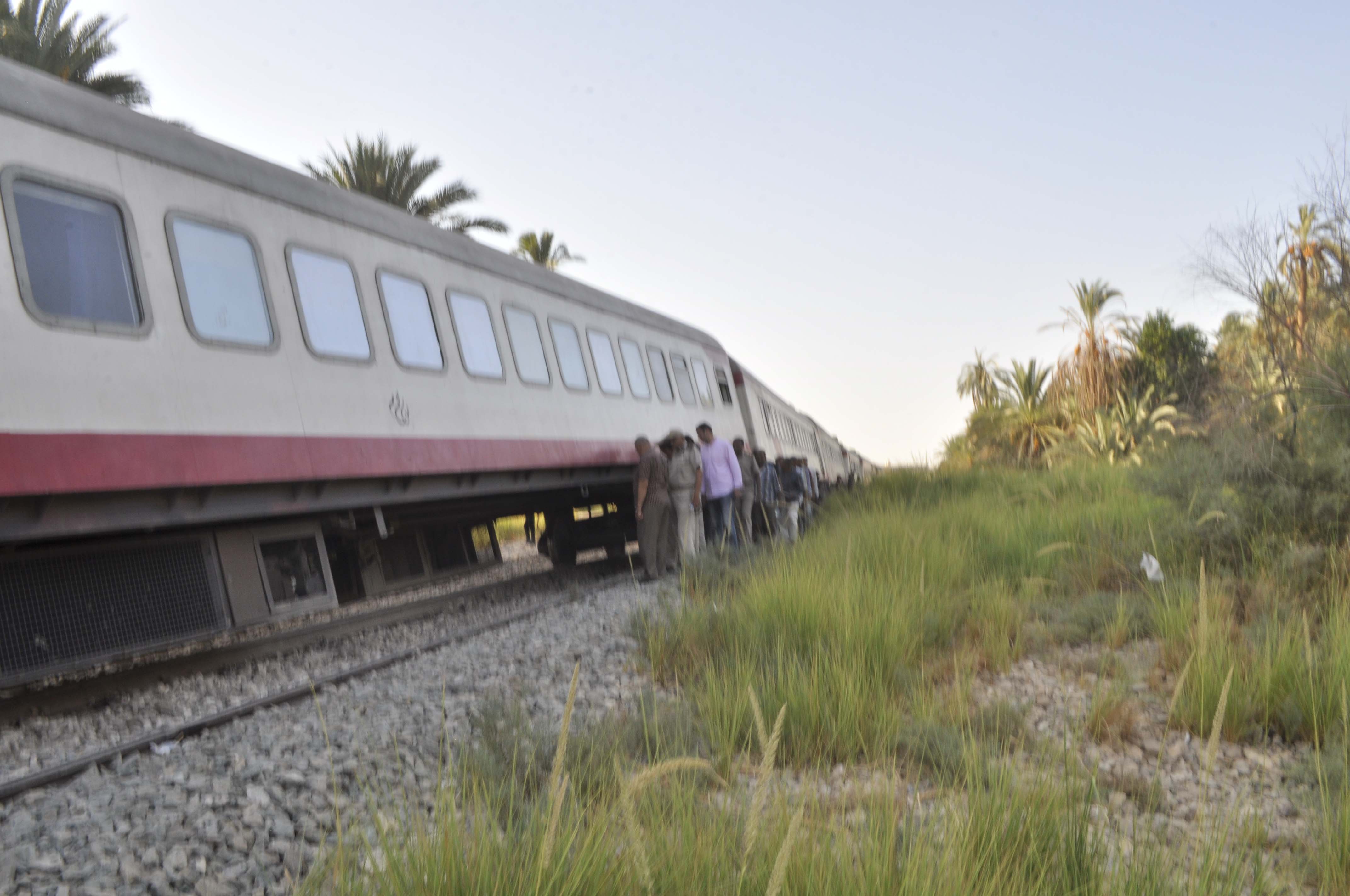 متابعات حادث قطار أسوان (4)