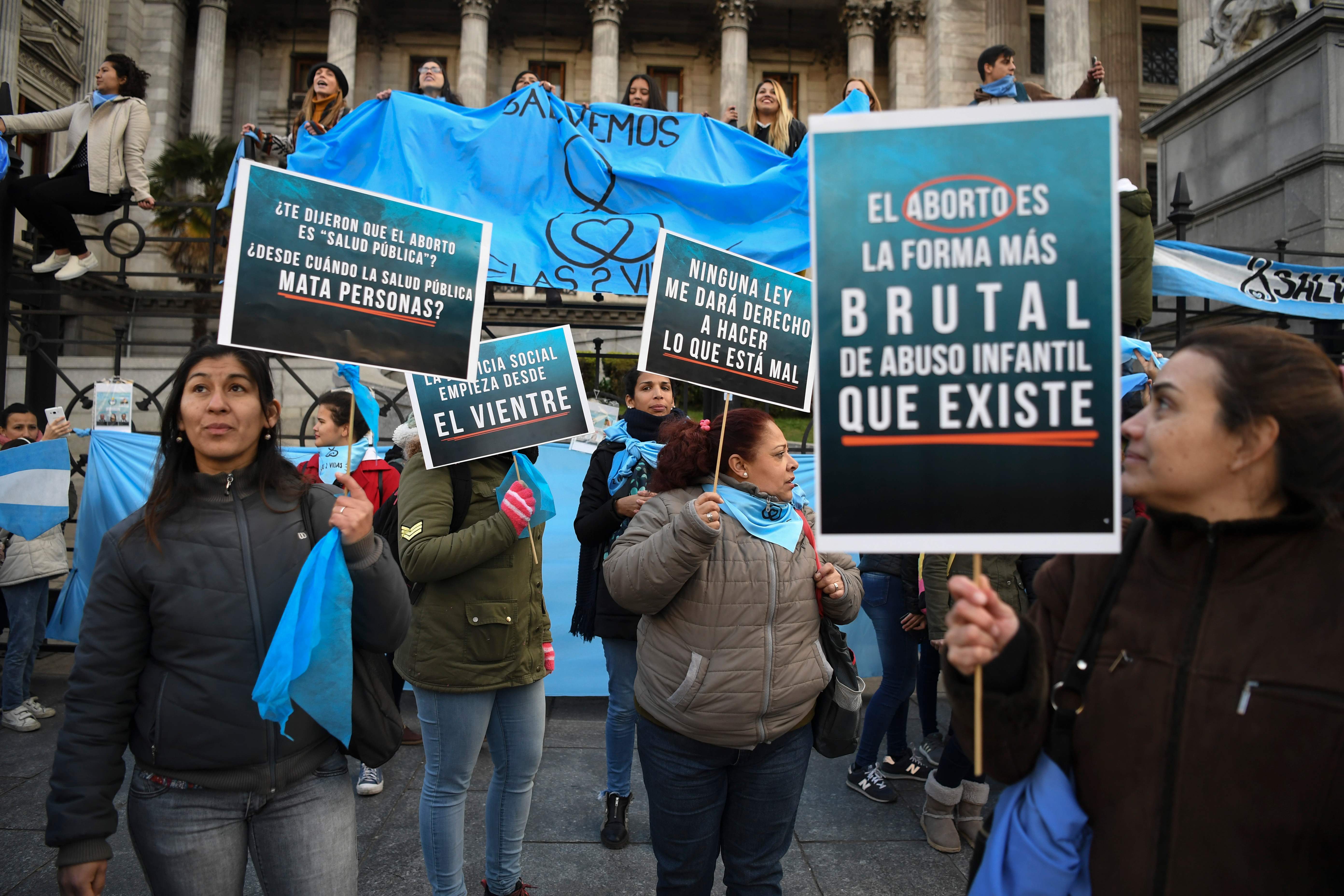 مظاهرات معارضة لقانون الإجهاض فى الأرجنتين 