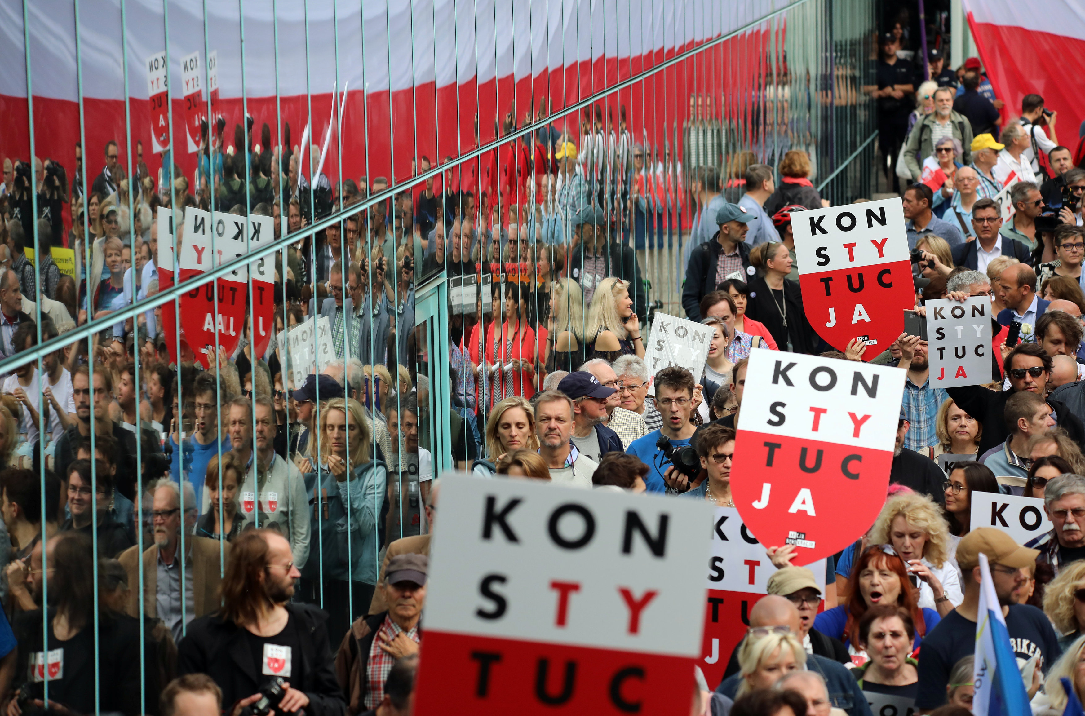 مظاهرات للقضاة فى بولندا