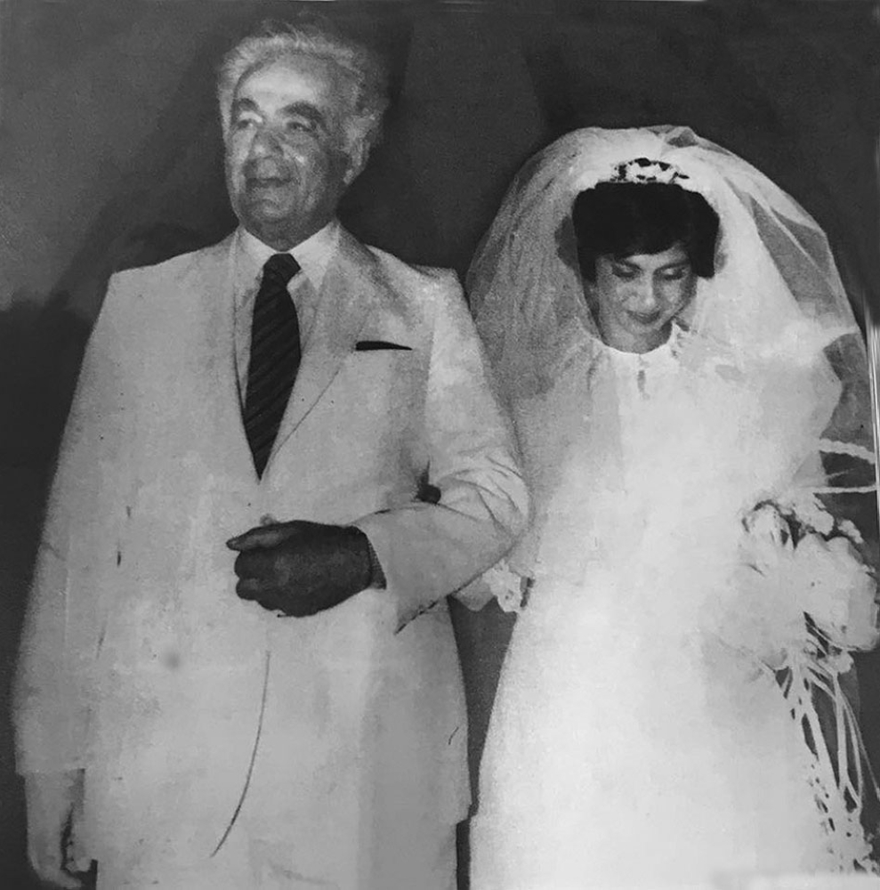 فى ذكرى ميلاد سعيد عقل.. هل كان عدوًا للمرأة وتسبب فى انتحار زوجته فى ذكرى ميلاد سعيد عقل.. هل كان عدوًا للمرأة وتسبب فى انتحار زوجته