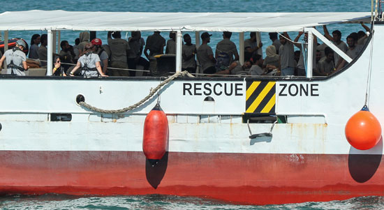 سفن الإنقاذ واجهت تحديات فى الأيام الماضية بسبب رفض عدة دول استقبالها