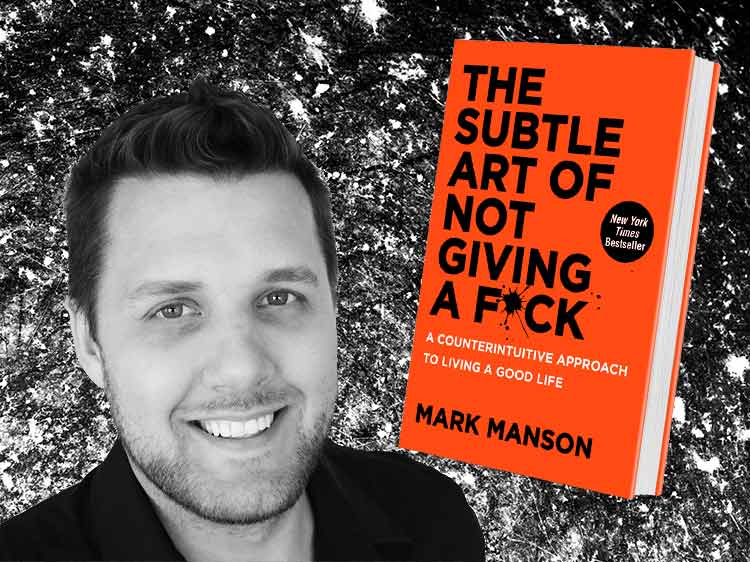 مارك مانسون مؤلف الكتاب