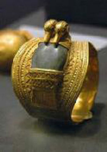 معروضات-الكنوز-الذهبية-المصرية-(41)