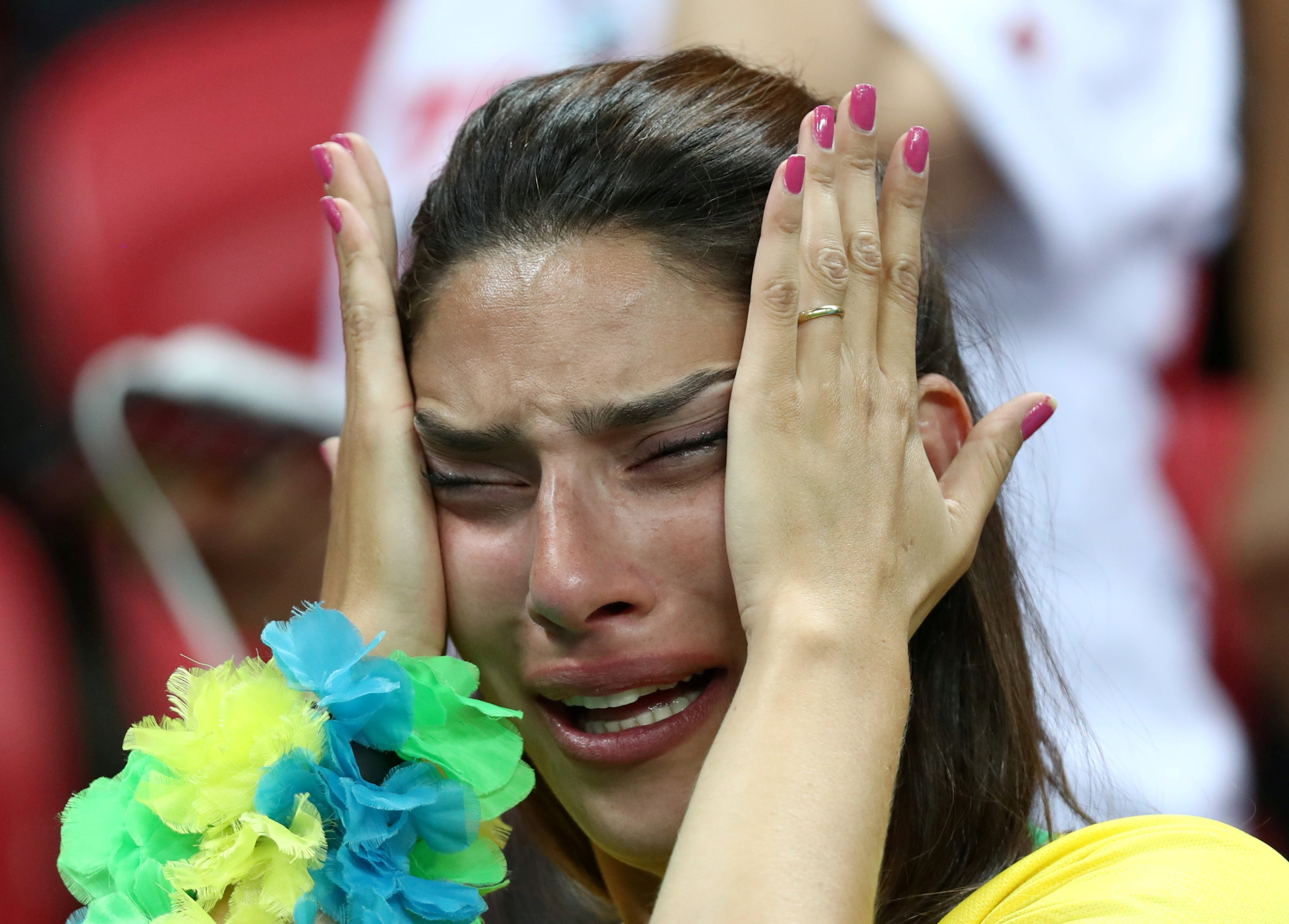 حزن الجماهير البرازيلية بعد وداع كأس العالم (3)