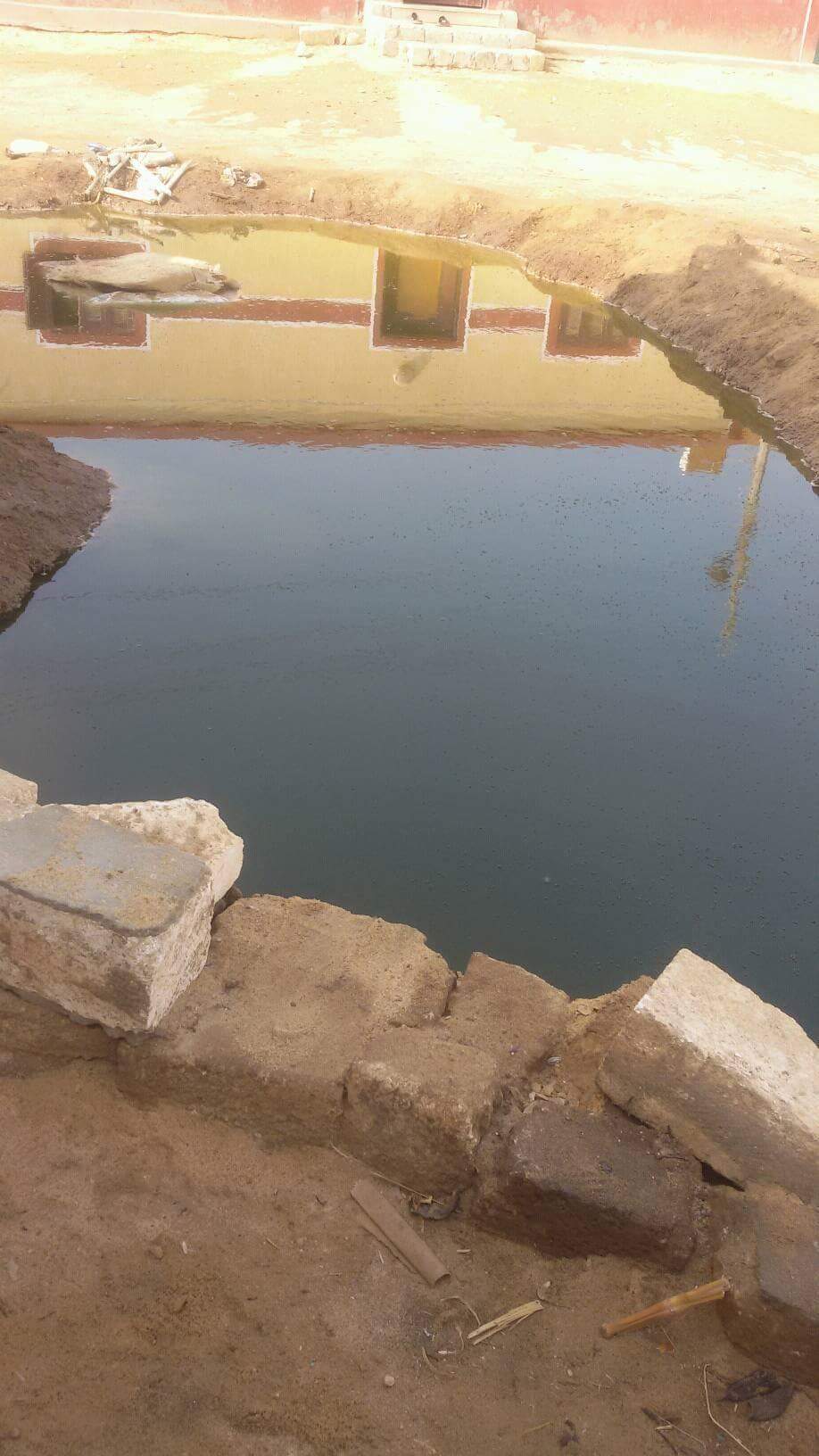 المياه الجوفية تهدد منازل الحيبة فى بنى سويف  (5)