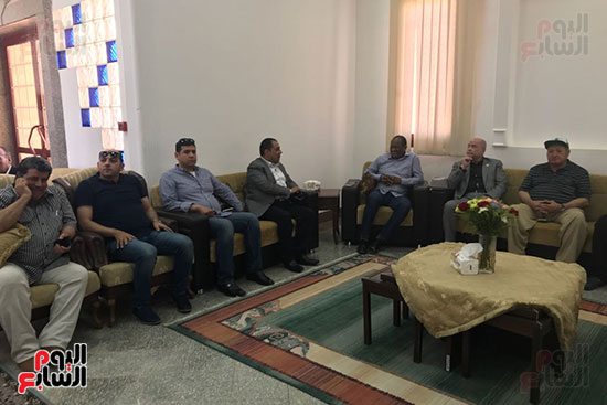 وفد برلمانى يزور مطار مطروح الدولى (8)