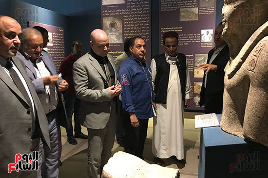 وفد برلمانى يزور مطار مطروح الدولى (3)