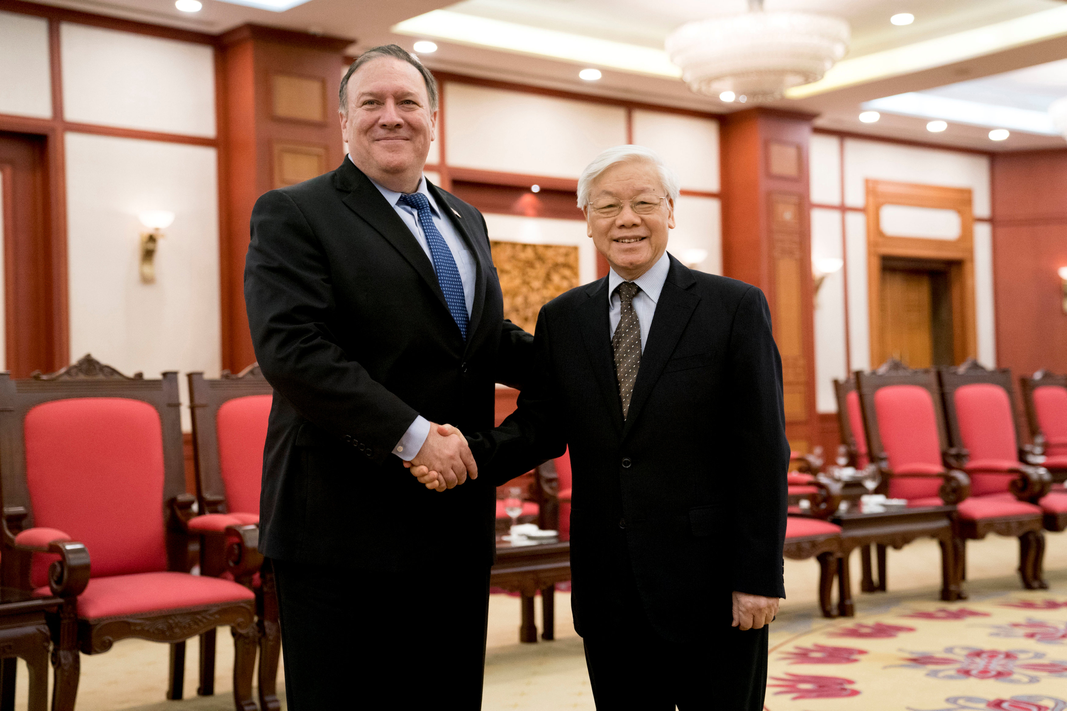 لقاء بين وزير الخارجية الأمريكي مع الأمين العام للحزب الشيوعي الفيتنامي
