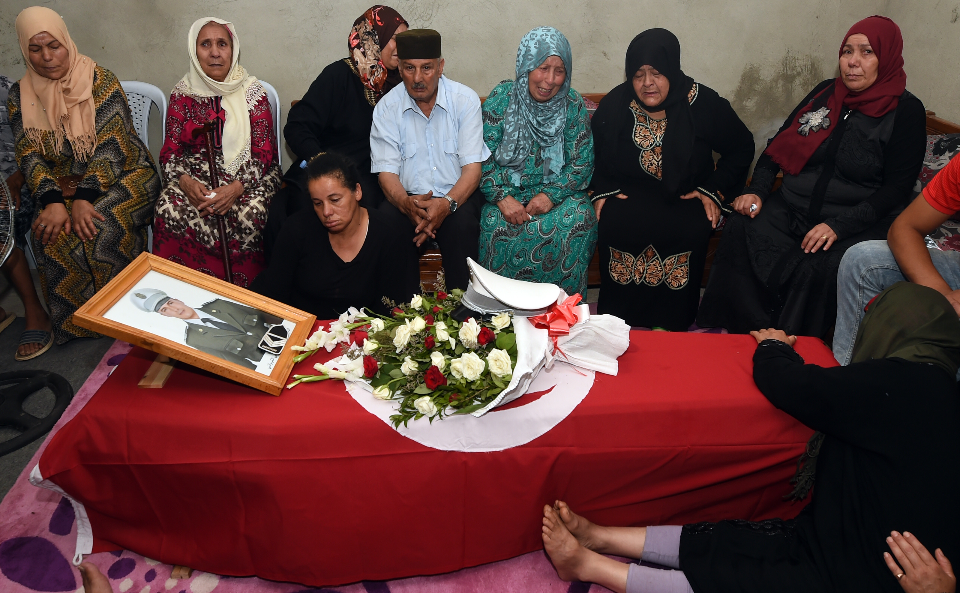 جنازة لشهداء تونس