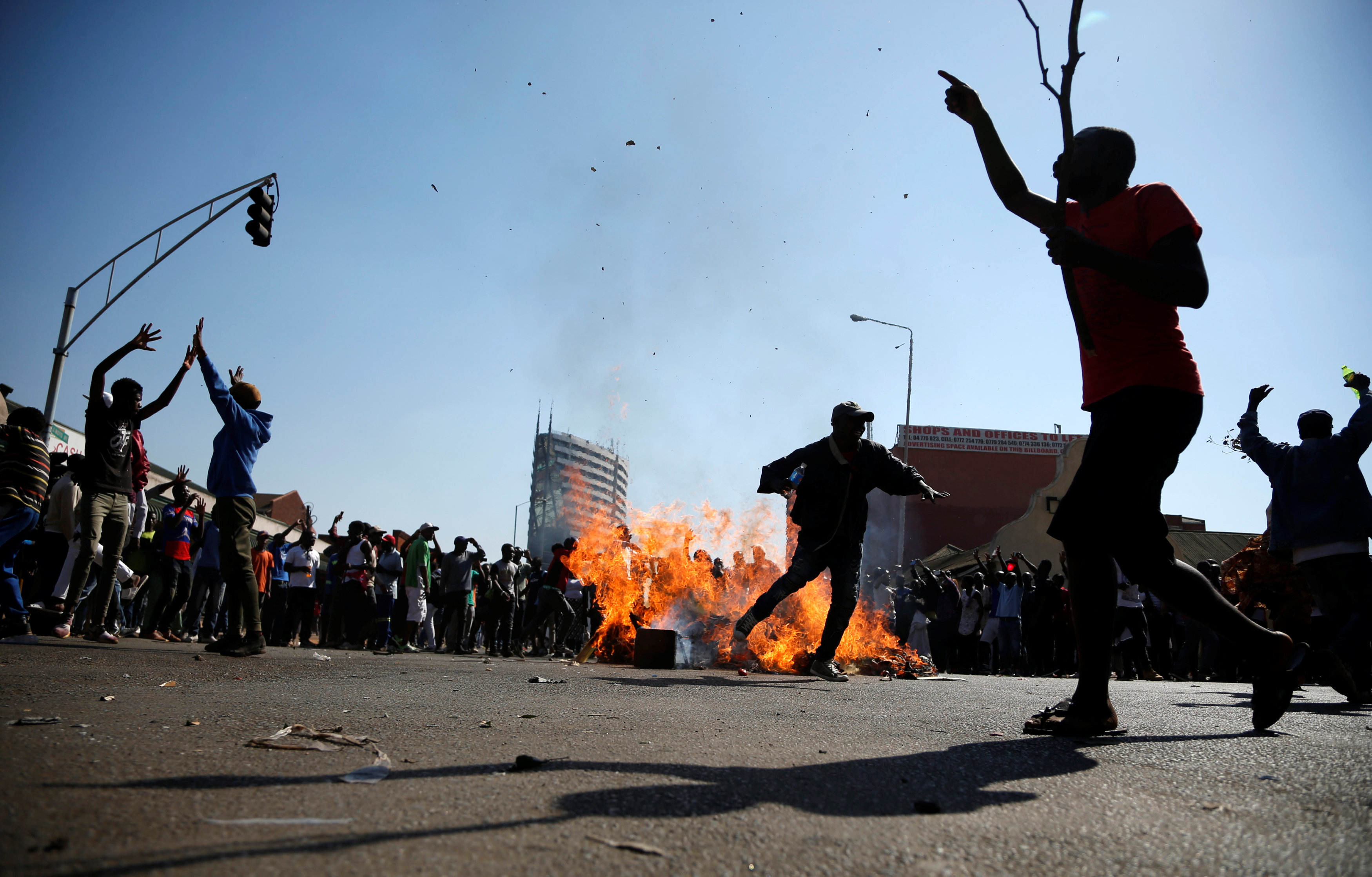 متظاهرون يرفضون نتائج انتخابات زيمبابوى