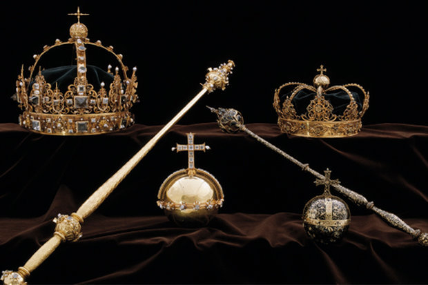 مجوهرات العائلة المالكة