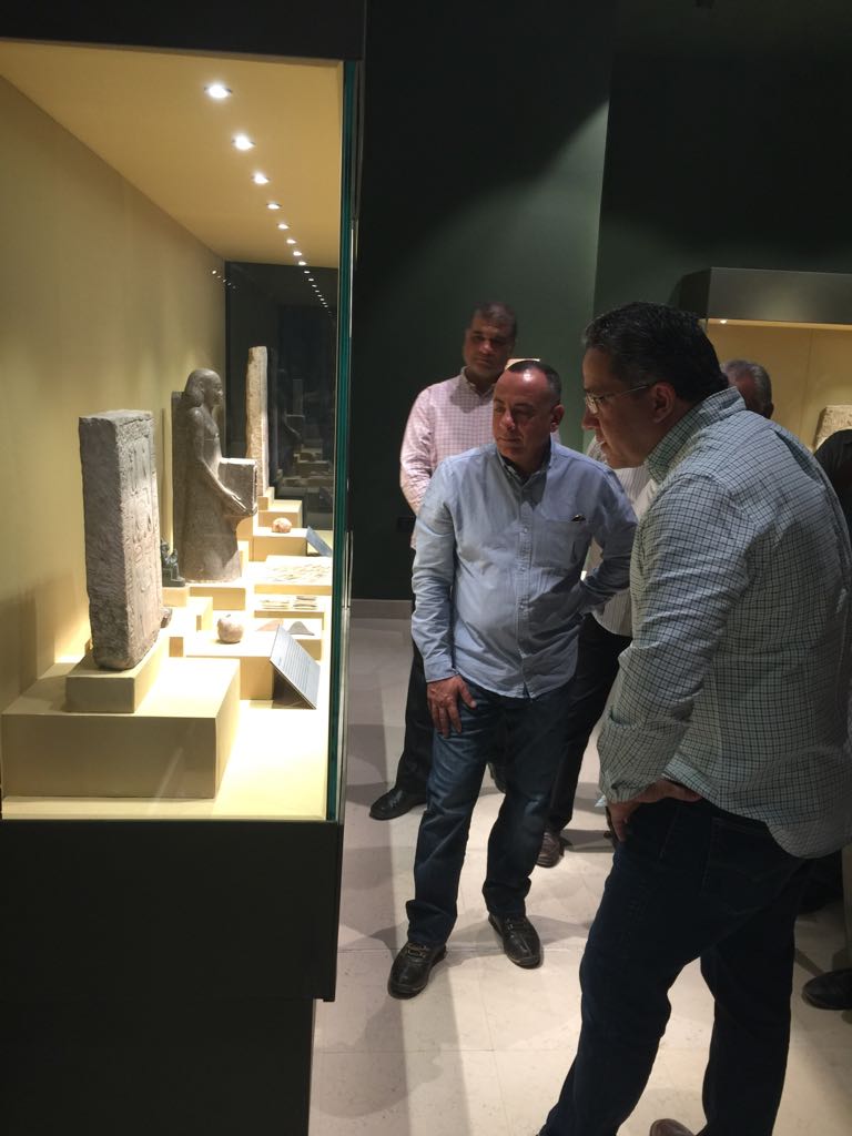 وزير الآثار يتابع أعمال متحف سوهاج لقرب افتتاحه (12)