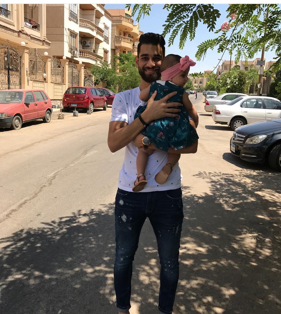 حنان السولية مع أبنته ليلى
