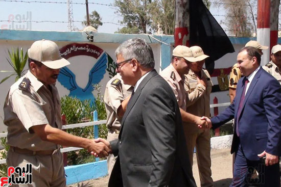 مساعد وسط الدلتا ومدير أمن المنوفية يتفقدان معسكر قوات الأمن بقويسنا (7)