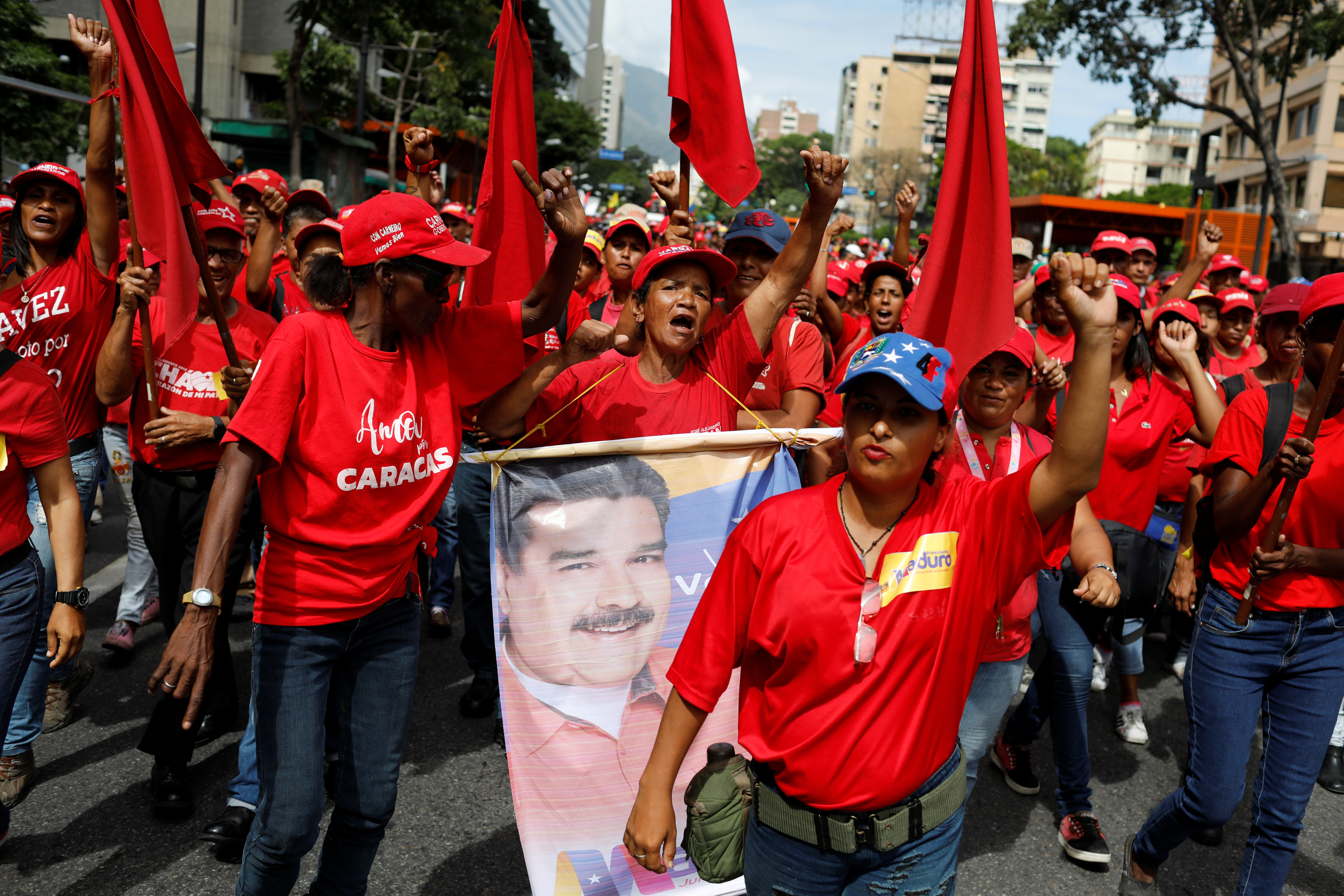 صور مادورو فى المظاهرات 