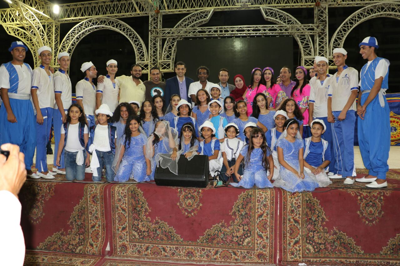 رئيس قصور الثقافة يشهد عروضا فنية بمهرجان صيف بورسعيد (5)