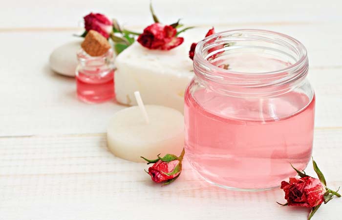 وصفات طبيعية  - ماء الورد وزيت اللوز