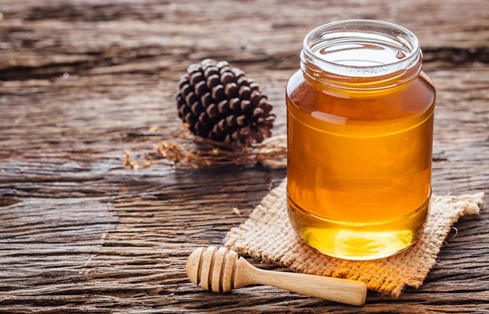وصفات طبيعية  - العسل وزيت اللوز