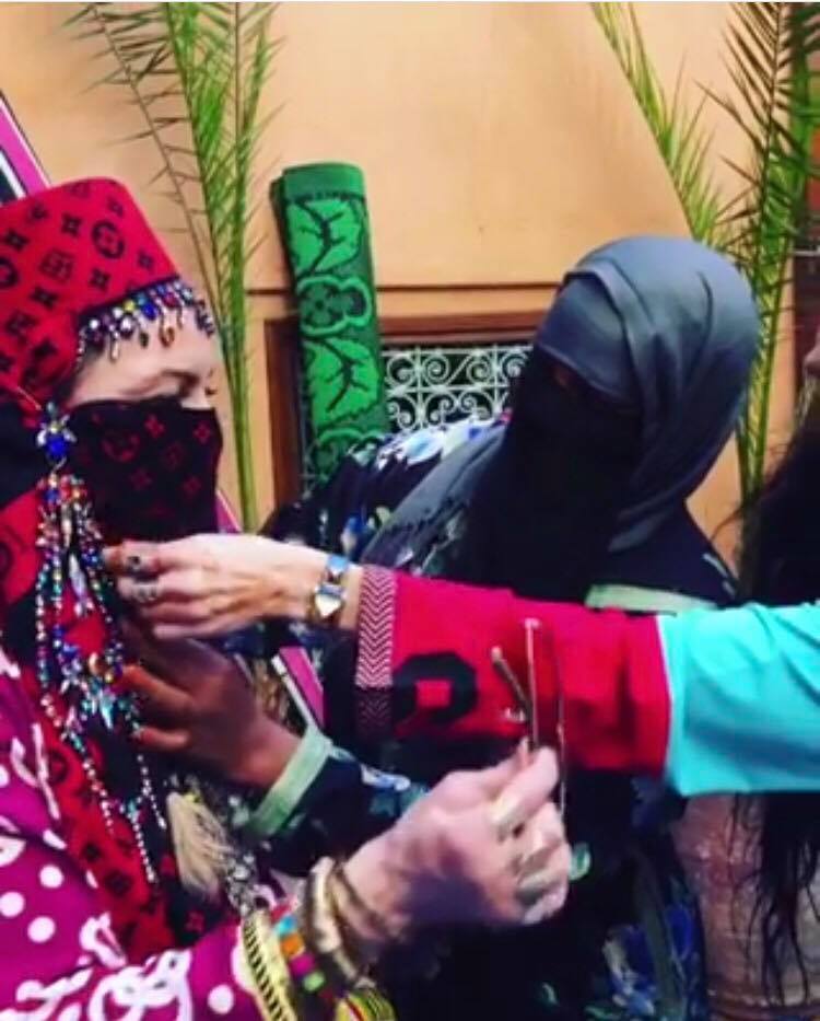 مادونا تحتفل بعيد ميلادها ال60 في المغرب  (12)