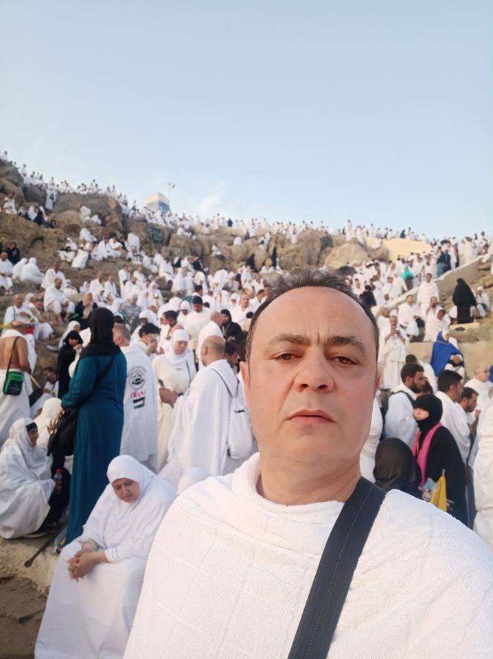 طارق يحيى على جبل عرفات