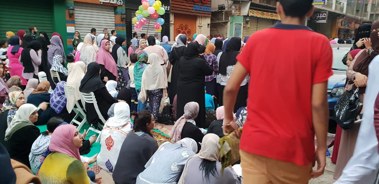  صلاة عيد الأضحى والذبائح أمام الساحات بالإسكندرية (3)