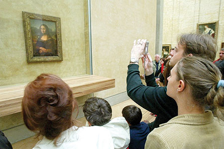 لوحة الموناليزا فى متحف اللوفر