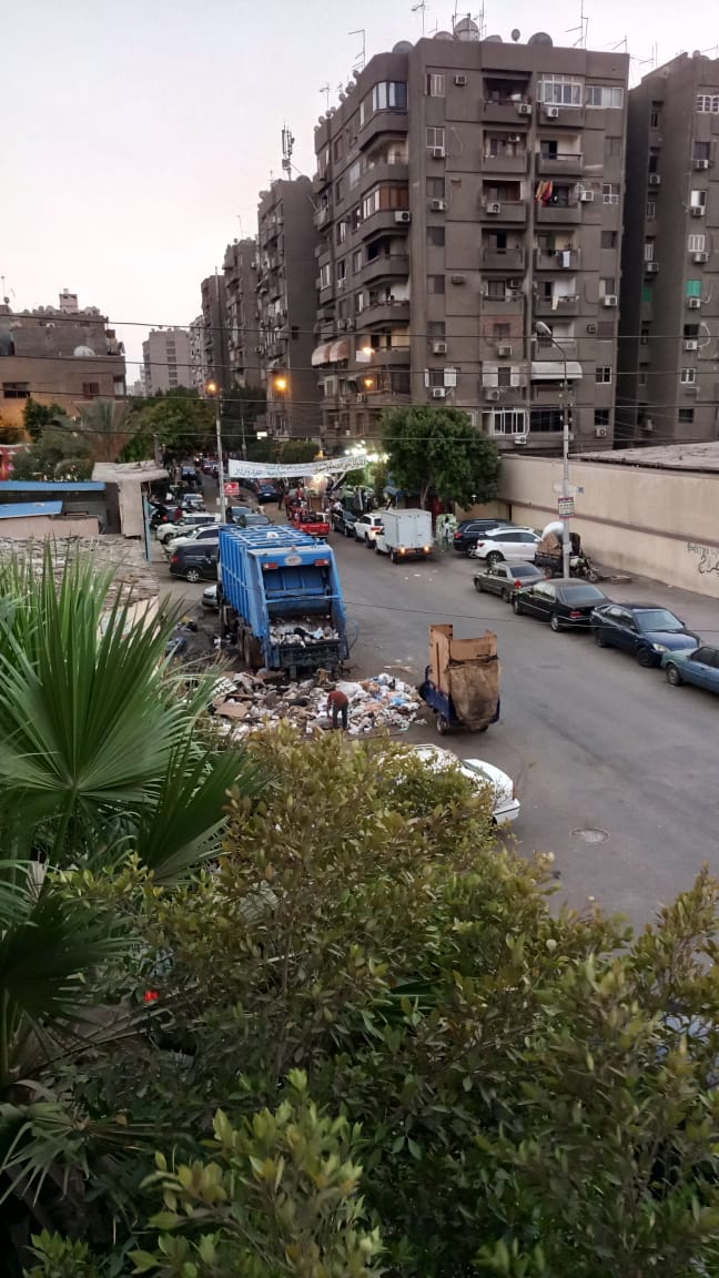 تحول شارع مركز شراء المخلفات بمصر الجديدة إلى مقلب قمامة (2)
