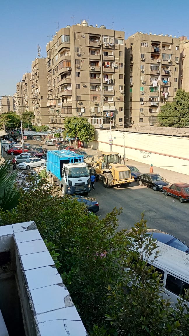 تحول شارع مركز شراء المخلفات بمصر الجديدة إلى مقلب قمامة (5)