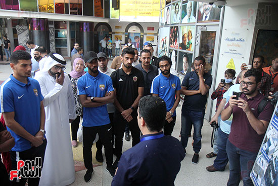 صور حسين الشحات يقود لاعبى العين والوحدة لزيارة مستشفى 57357 (29)