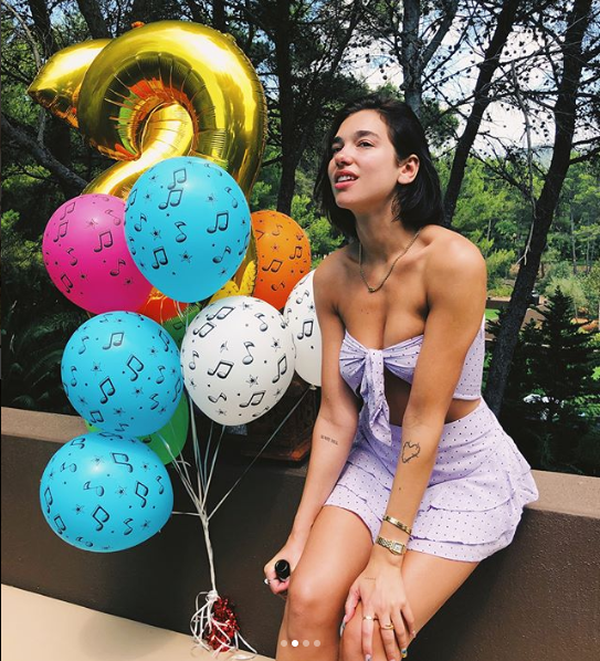 دوا ليبا   تحتفل بعيد ميلادها ال23 (1)