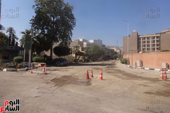 رئيس مدينة الأقصر يتفقد تطوير شارع خالد بن الوليد ويعلن سفلتته بداية سبتمبر المقبل