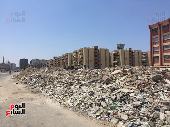 القمامة-ومخالفات-تحاصر-شارعى-الأمين-وناصر-بحى-المناخ-ببورسعيد-(13)