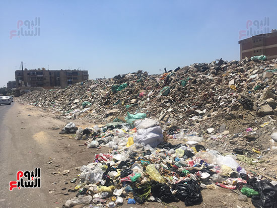 القمامة-ومخالفات-تحاصر-شارعى-الأمين-وناصر-بحى-المناخ-ببورسعيد-(18)