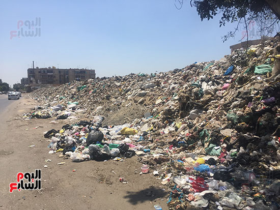 القمامة-ومخالفات-تحاصر-شارعى-الأمين-وناصر-بحى-المناخ-ببورسعيد-(22)