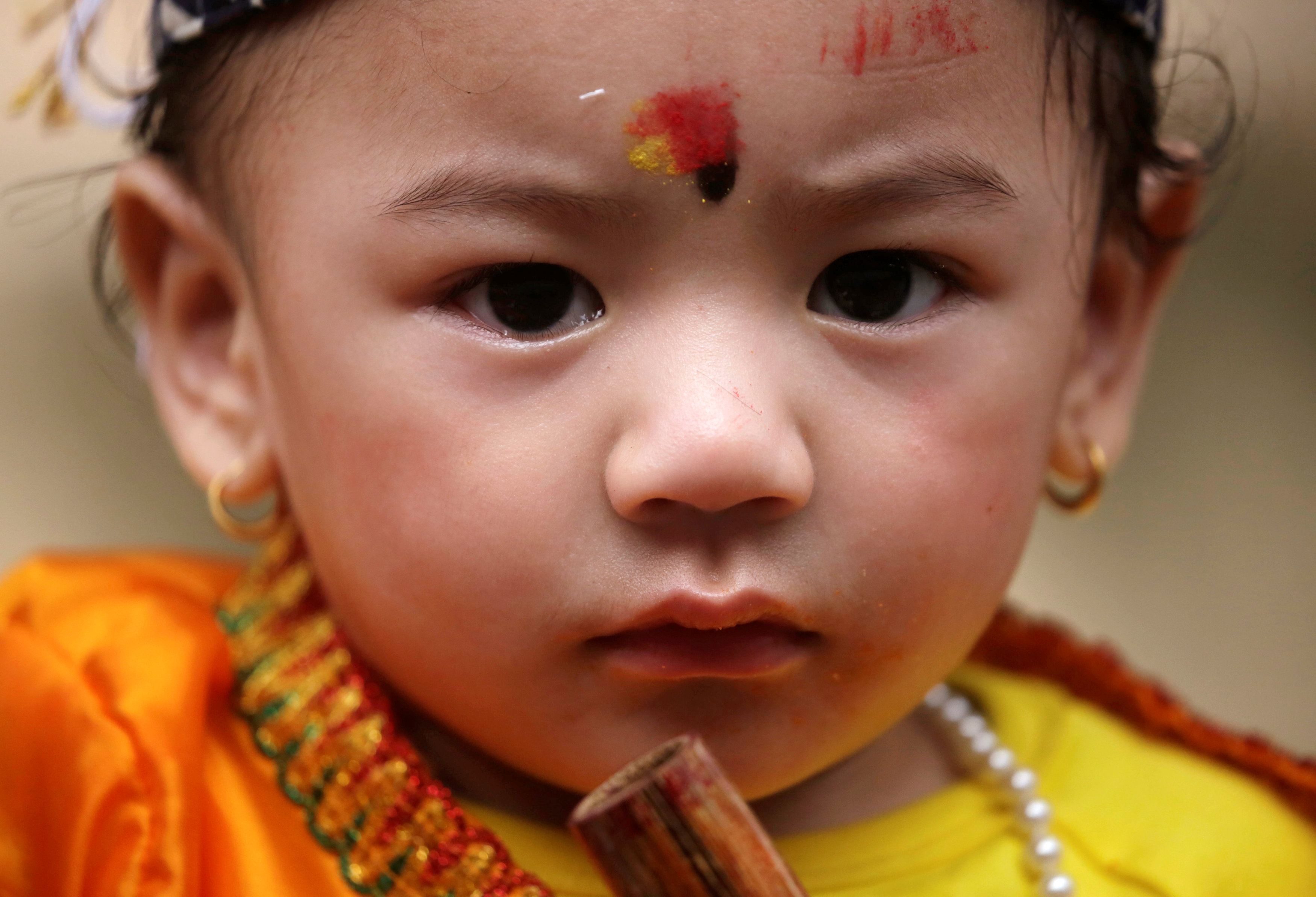 طفلة نيبالية