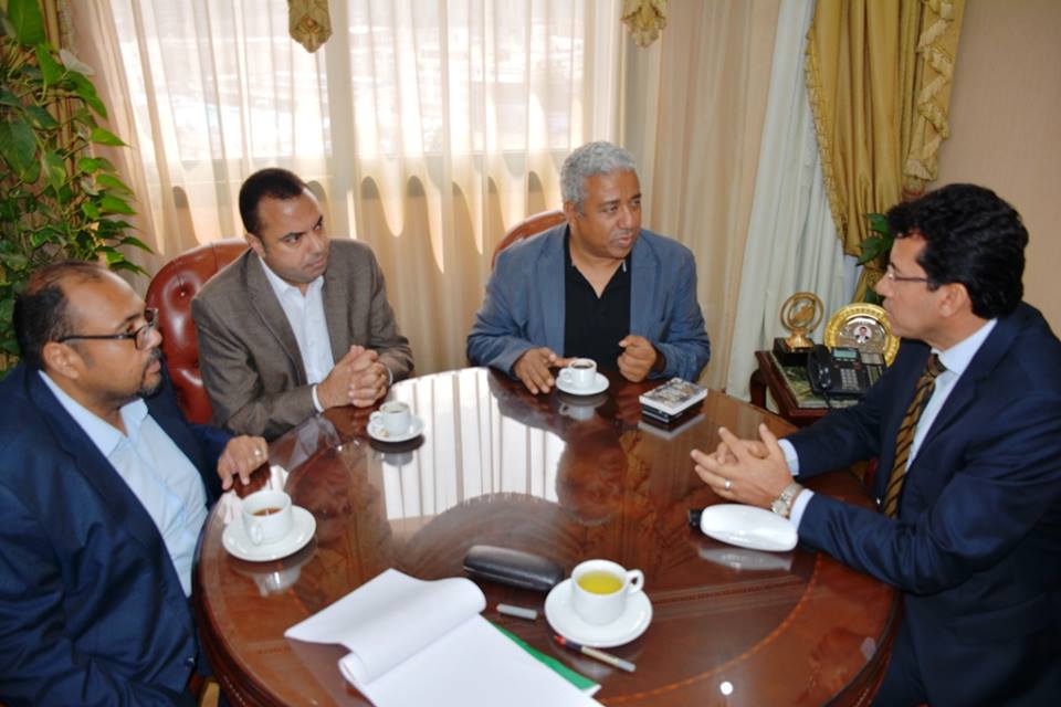 جانب من لقاء الوزير مع السيناريست محمد عبد الخالق