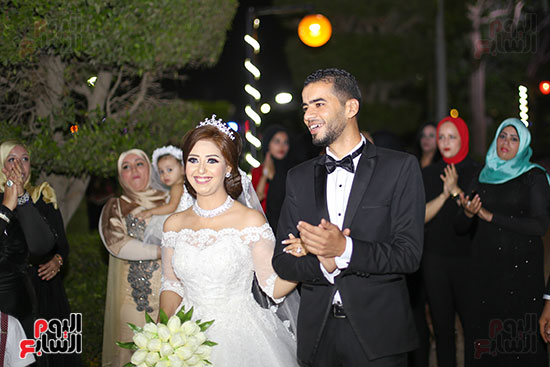 الزميل مصطفى السيد خلال حفل زفافه 