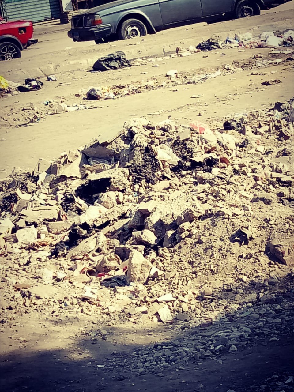 انتشار القمامة وسوء الخدمات فى منطقة ترسا بالهرم (2)