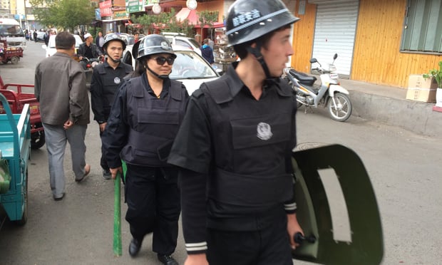 حملات أمنية صينية ضد مسلمي الأيغور في شينجيانج