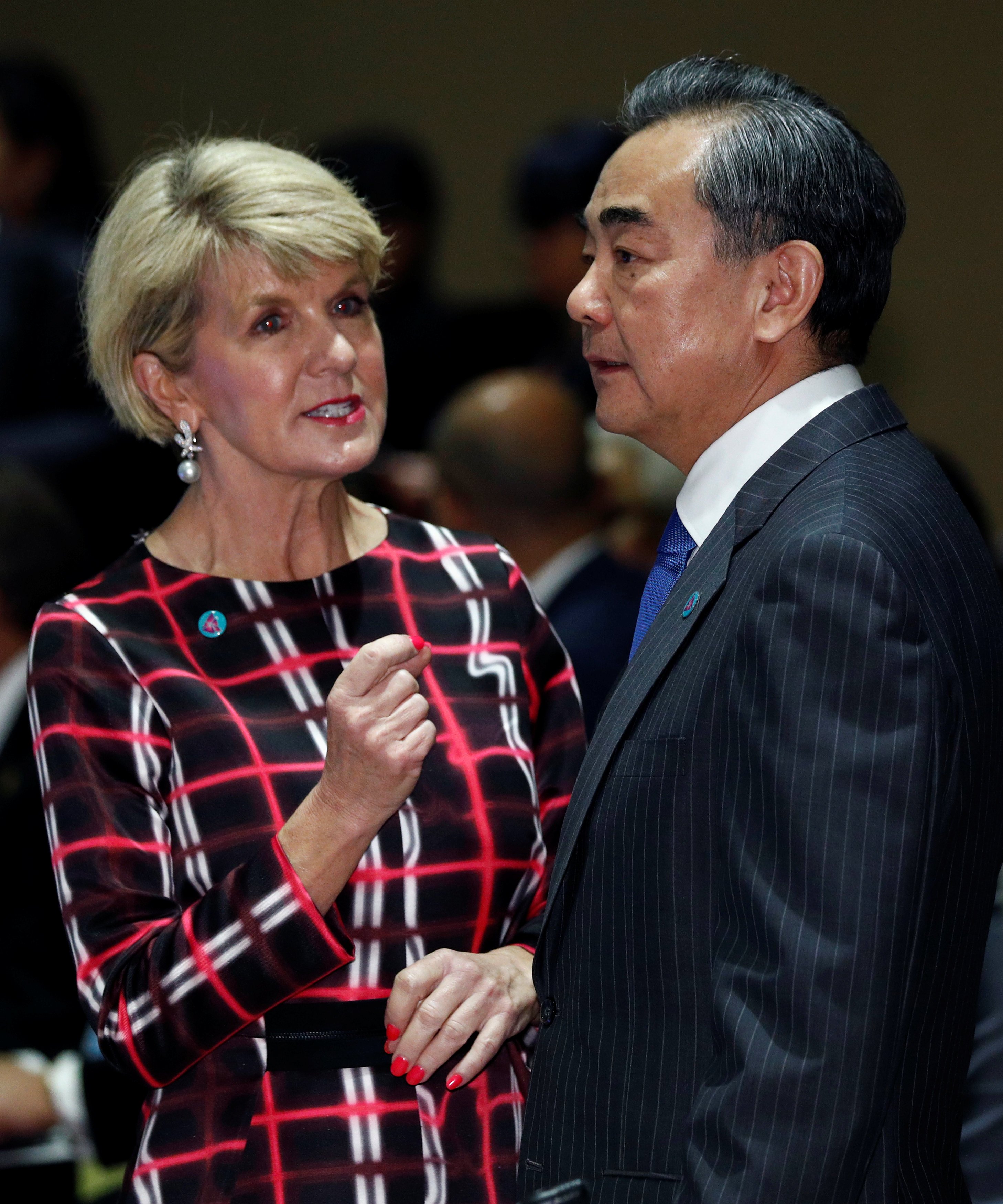 حوار بين وزير خارجية الصين ونظيرته الأسترالية 2