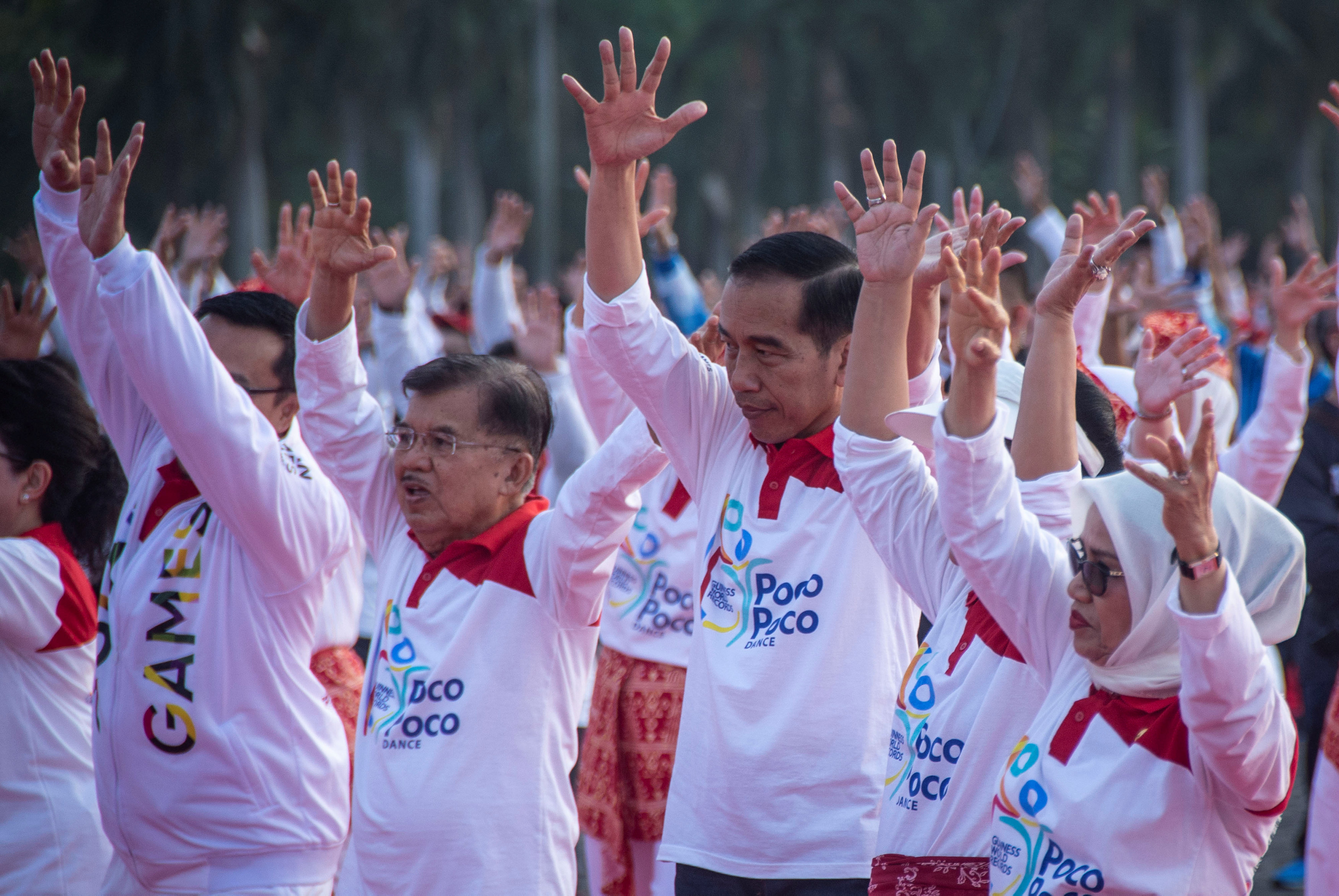 الرئيس الإندونيسى يشارك فى لعبة البوكو كوكو 