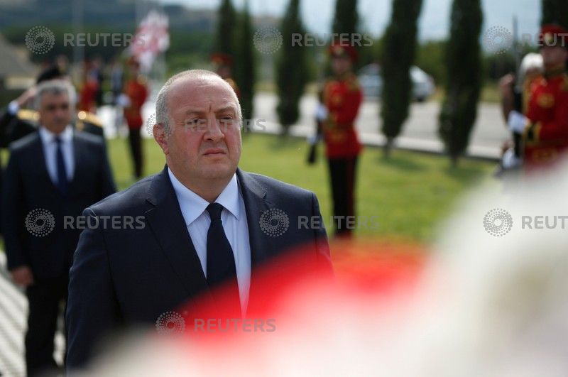 رئيس جورجيا أثناء إحياء ذكرى الحرب الخاطفة