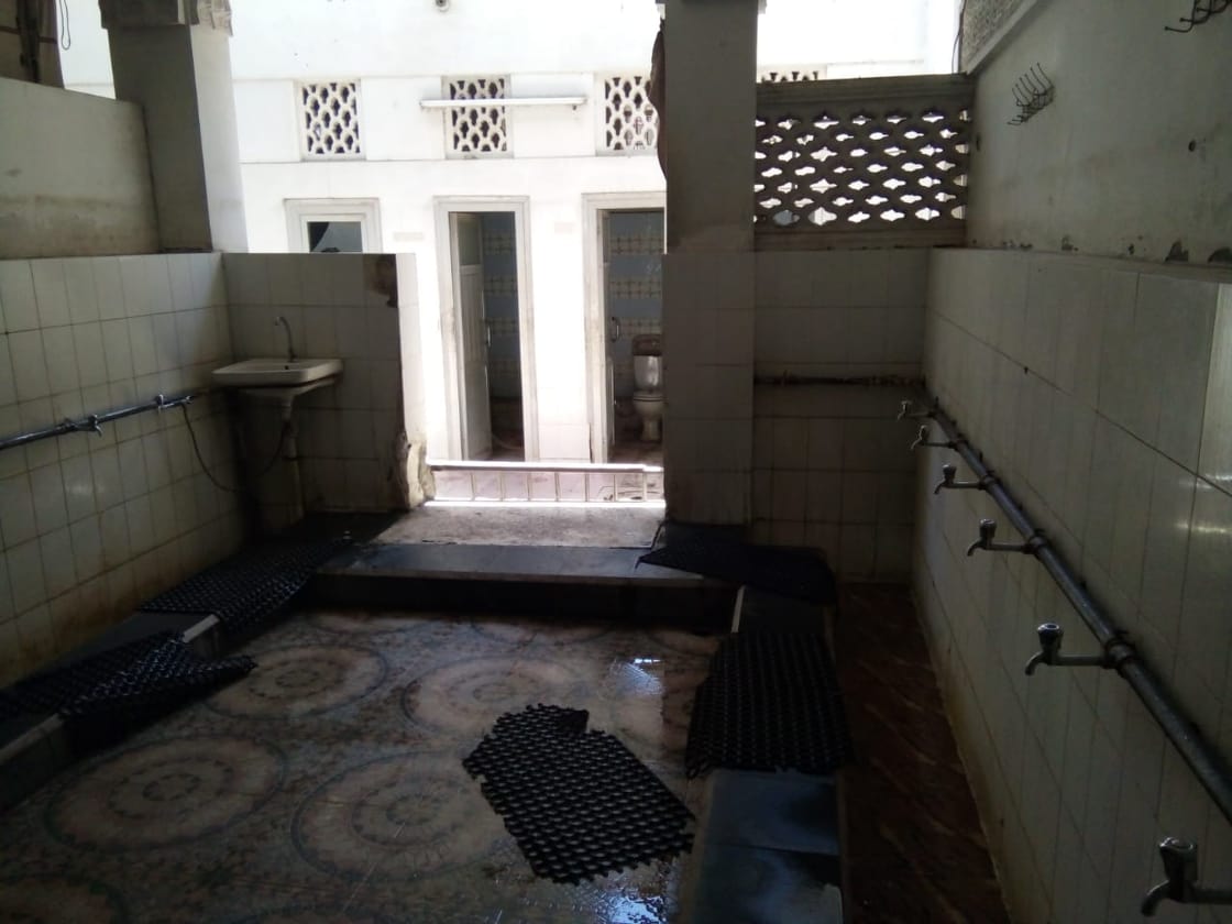 تدنى مستوى النظافة تدنى مستوى النظافة