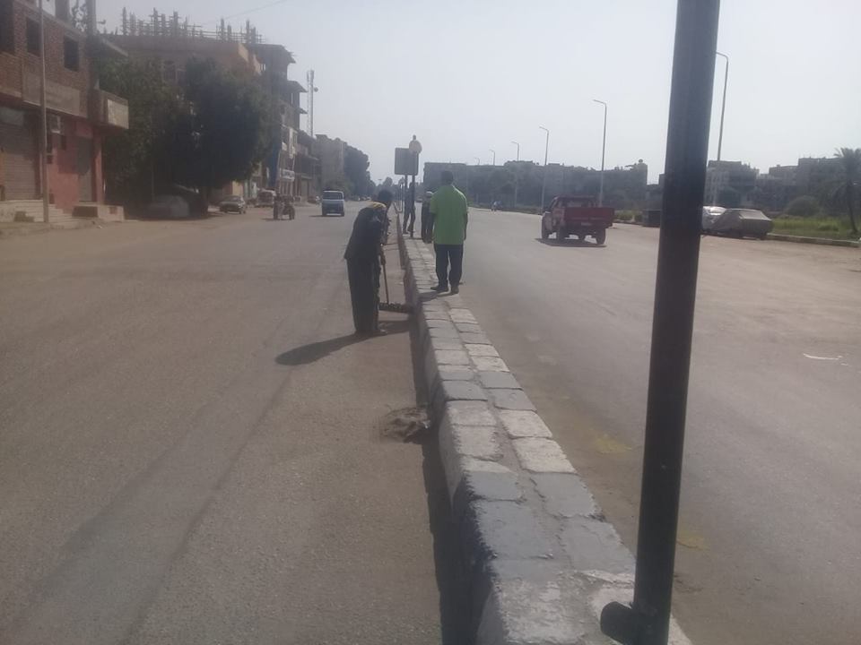 حملة نظافة بطريق الجولى فيل ومحافظ الأقصر يتفقد التمهيد لرصف شارع خالد بن الوليد (3)