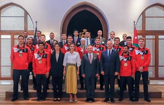 الملكة رانيا مع الرياضيين