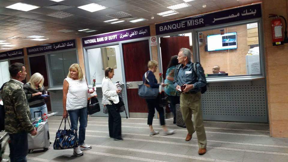  خدمة السائحين بصورة مميزة داخل مطار الأقصر الدولى